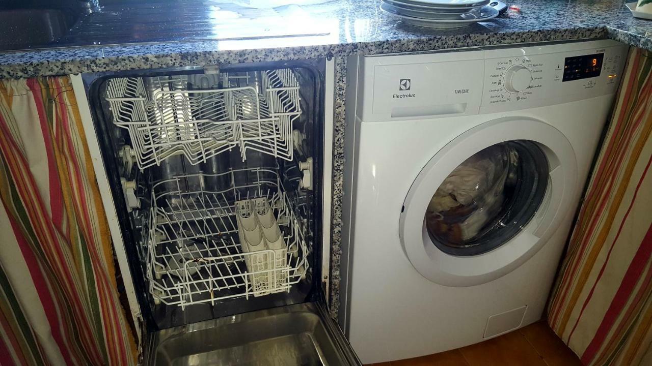 Apartamento Azahara กอร์โดบา ภายนอก รูปภาพ