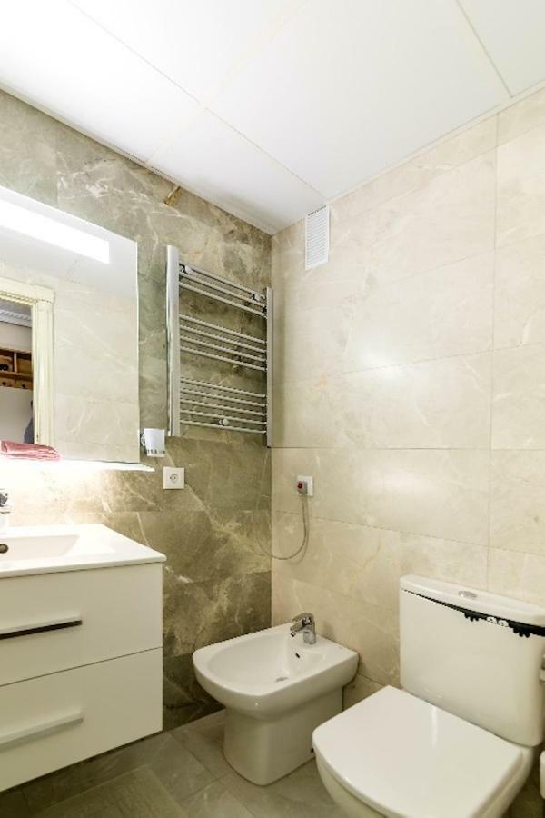 Apartamento Azahara กอร์โดบา ภายนอก รูปภาพ