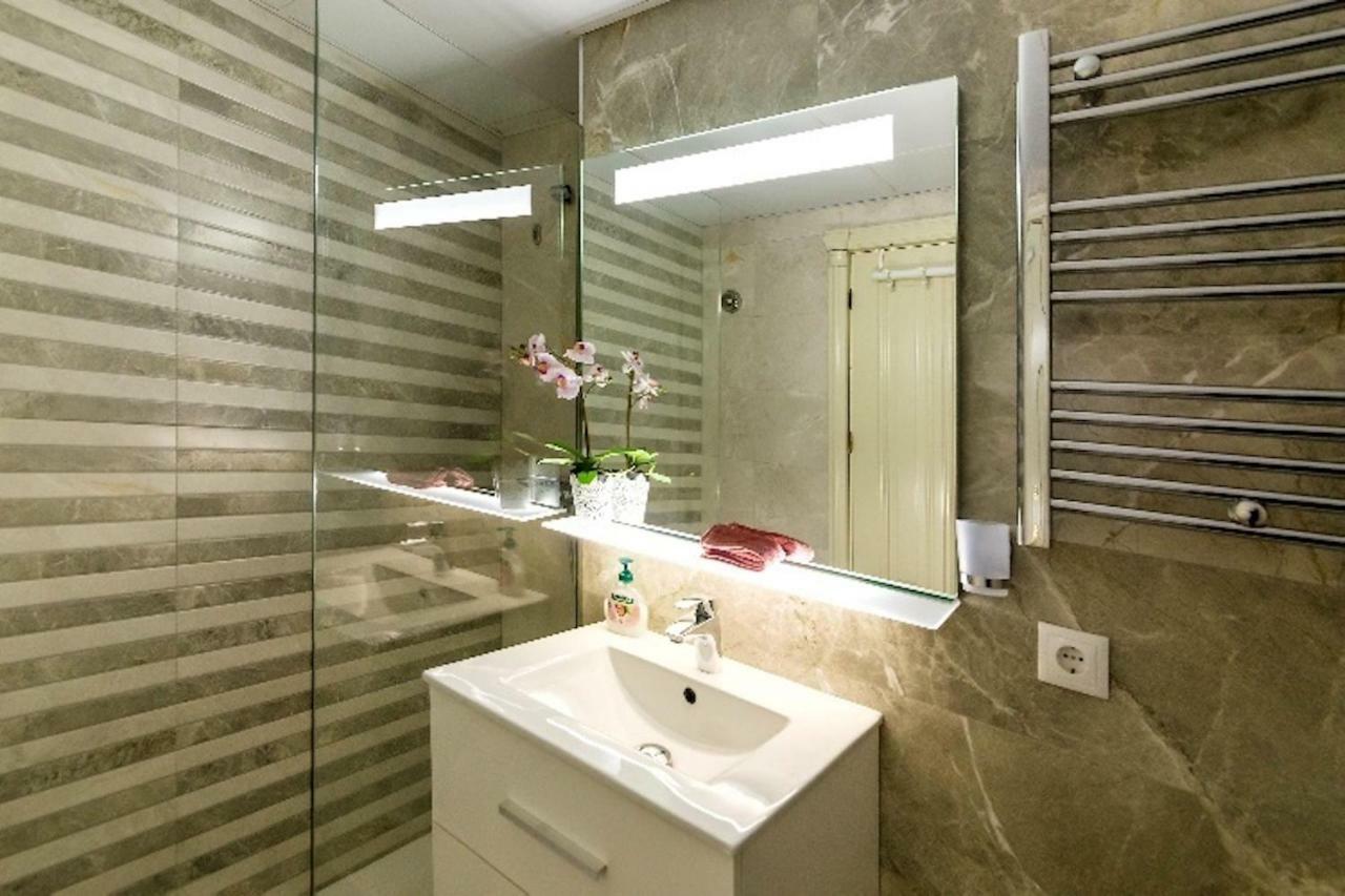 Apartamento Azahara กอร์โดบา ภายนอก รูปภาพ