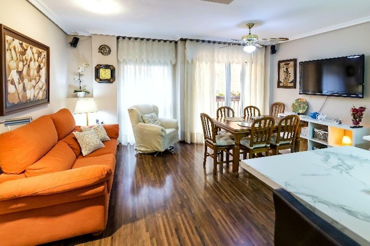 Apartamento Azahara กอร์โดบา ภายนอก รูปภาพ