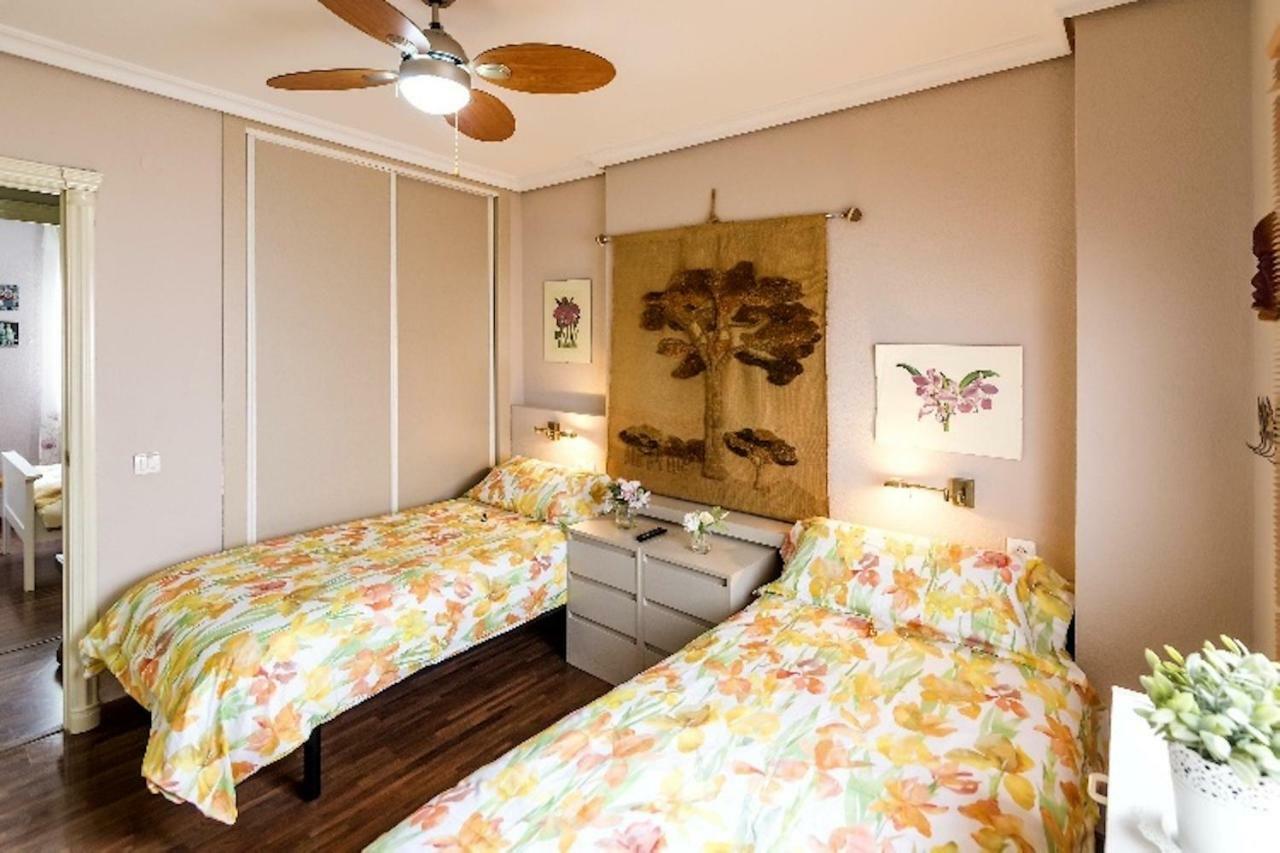 Apartamento Azahara กอร์โดบา ภายนอก รูปภาพ